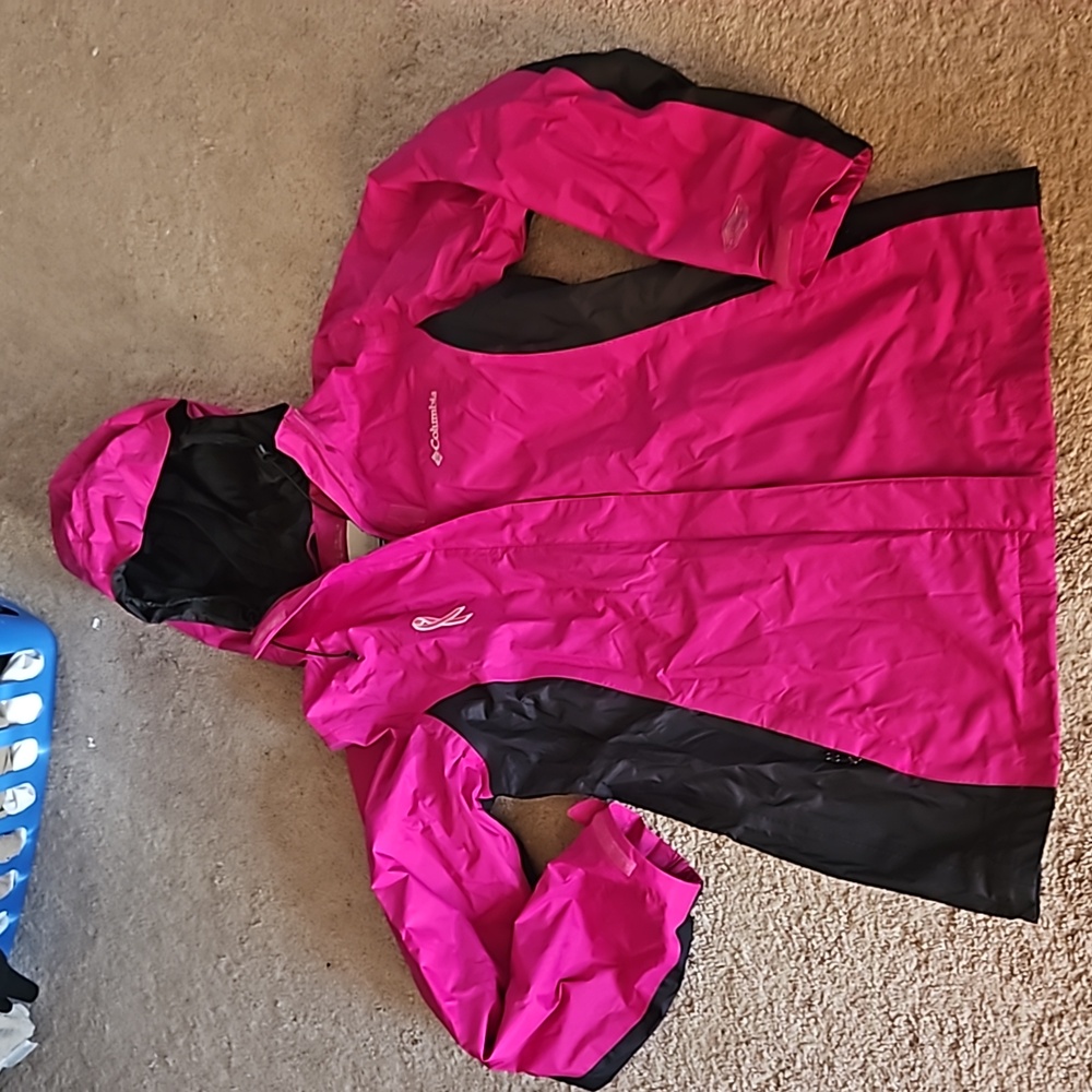 Womens COLUMBIA water proof jacker breast cancer pink limited edition size small